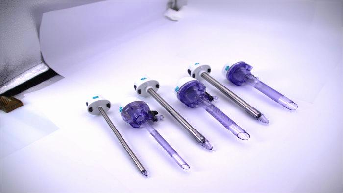 Kerja sama macam apa yang dibutuhkan untuk produksi massal mobil trocar laparoscopic?